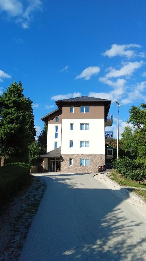 Mk Zlatibor Apartment Bagian luar foto